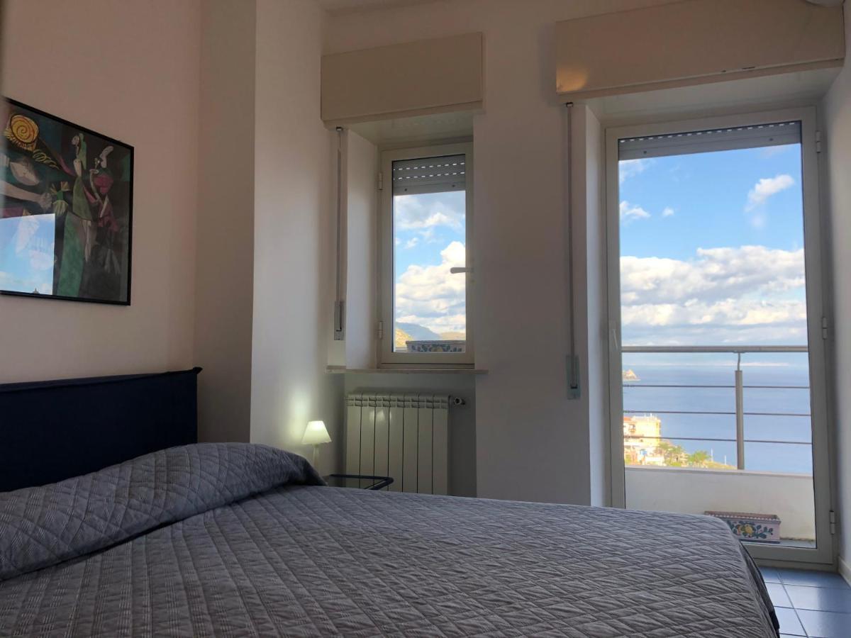 Taormina Center Apartment With Sea View Ngoại thất bức ảnh