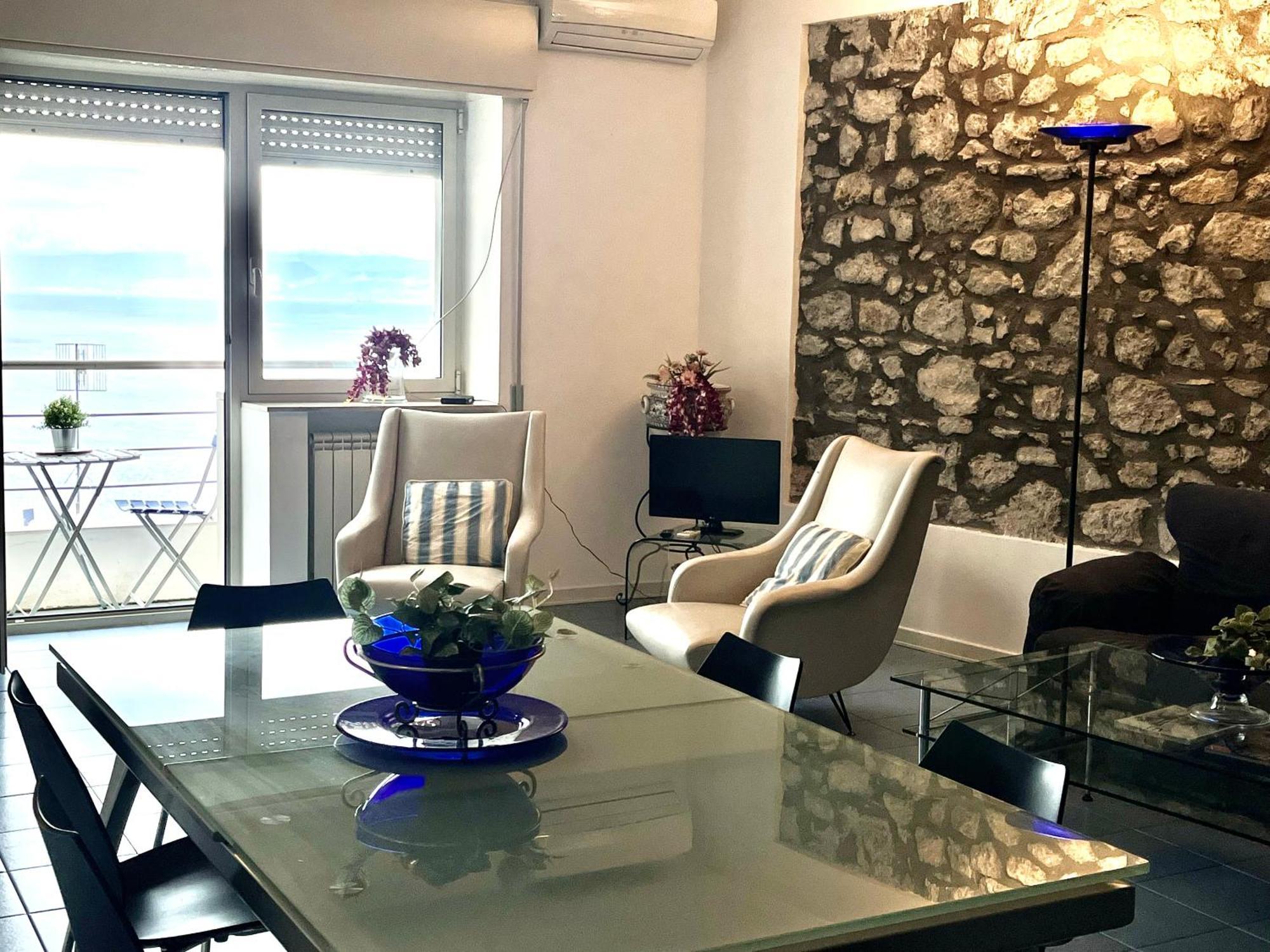Taormina Center Apartment With Sea View Ngoại thất bức ảnh